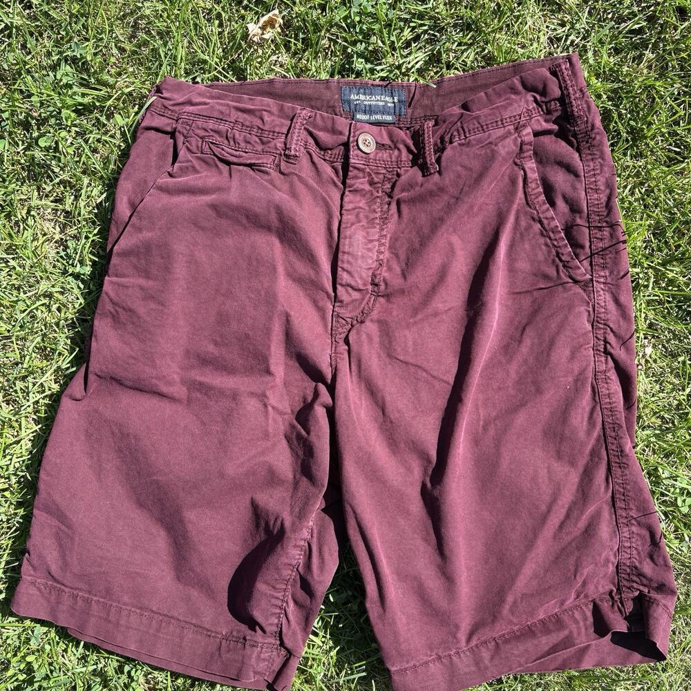 American Eagle Mens Next Level Flex Khaki Shorts 31 Maroon Chino